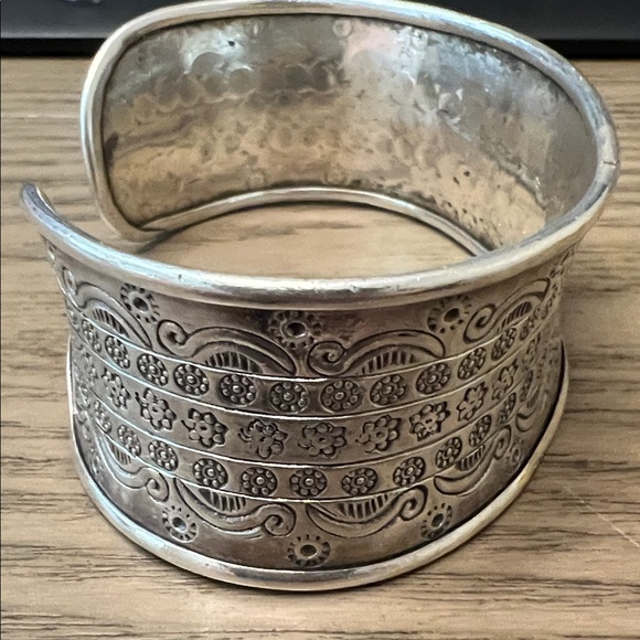 Sterling Silver Floral Stamped Cuff - Picture 4 of 12